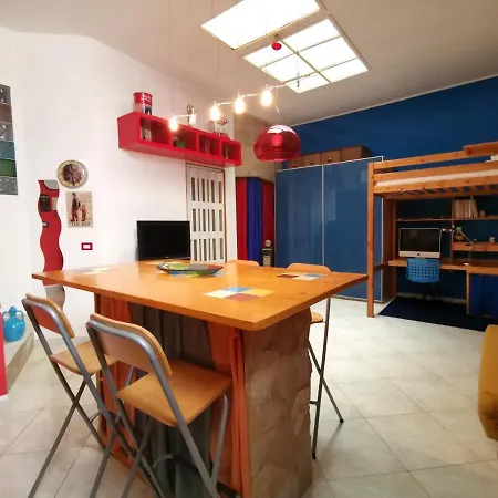 Rainbow House * Bari
